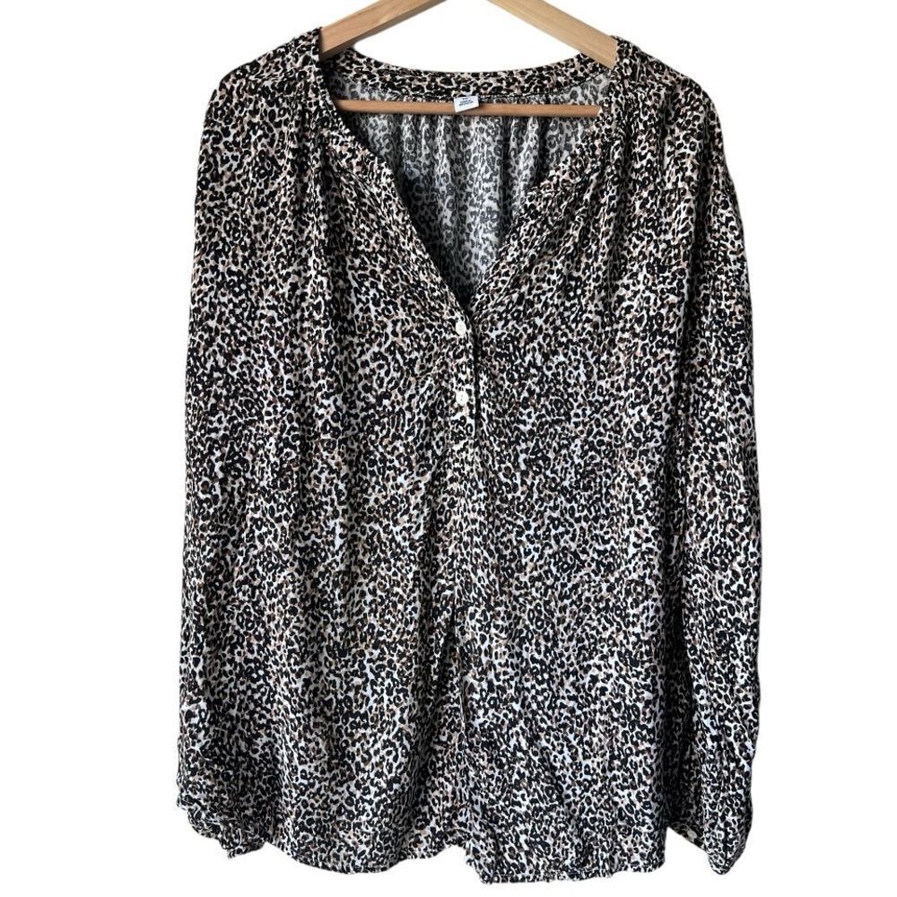 Women's Blouse leopard animal printed front button brown fresh light fabric XXL.